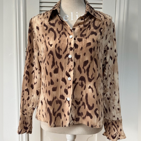 Sash Tops - Sash 100% silk leopard print button down shirt - size 12 - vintage